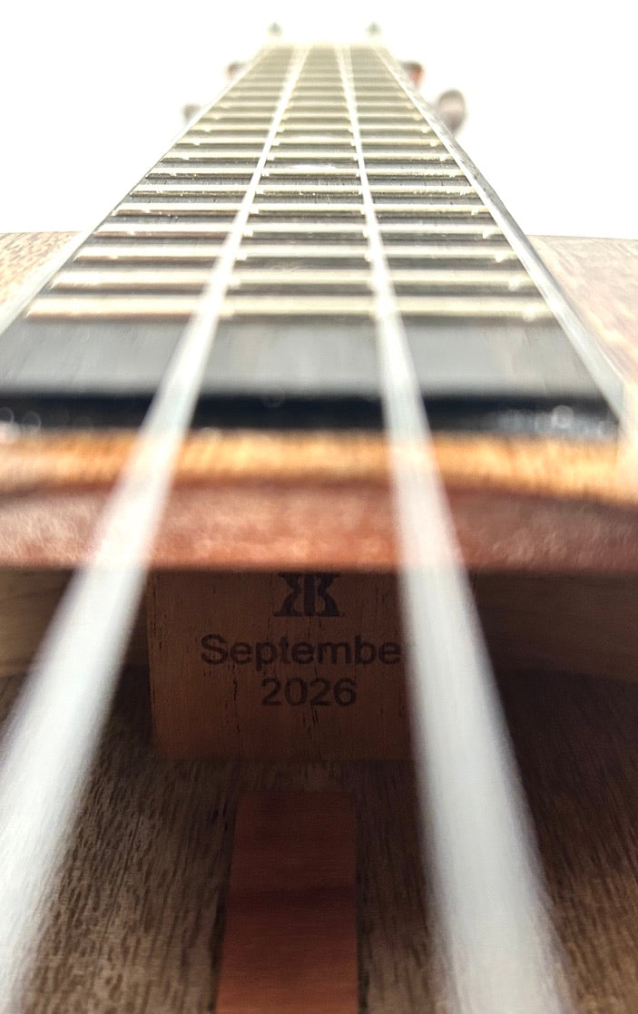 KoAloha KCM-00 Mango Concert gloss #21