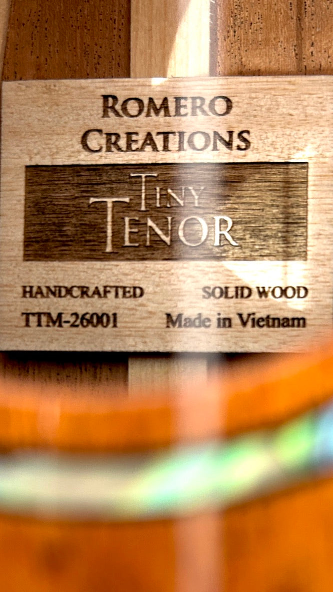Romero Creations Tiny Tenor Mahagoni
