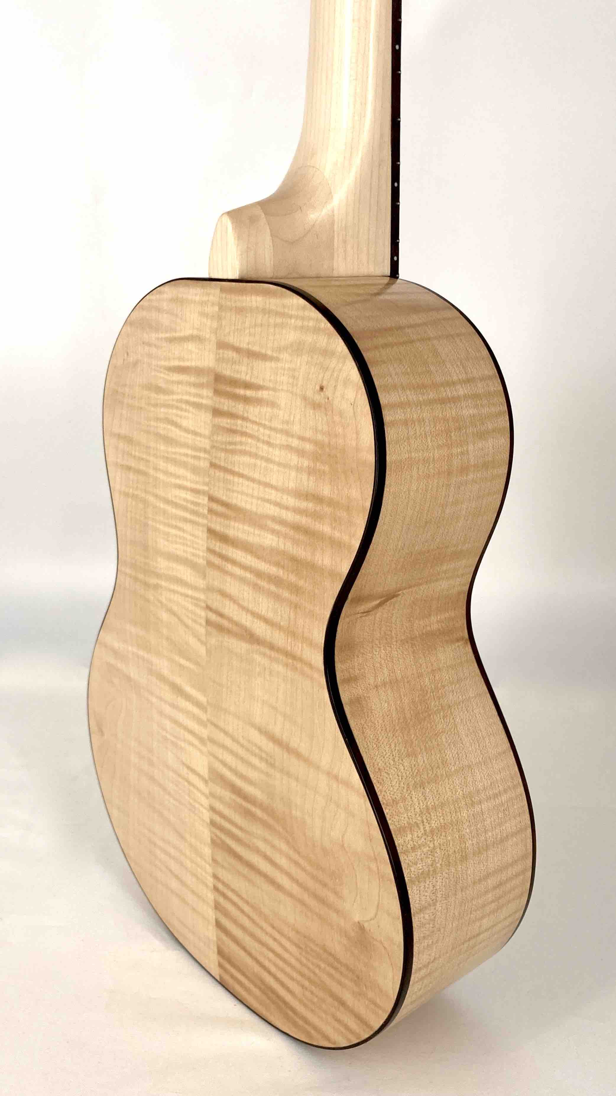 Ukulelemacher Tenor Ahorn