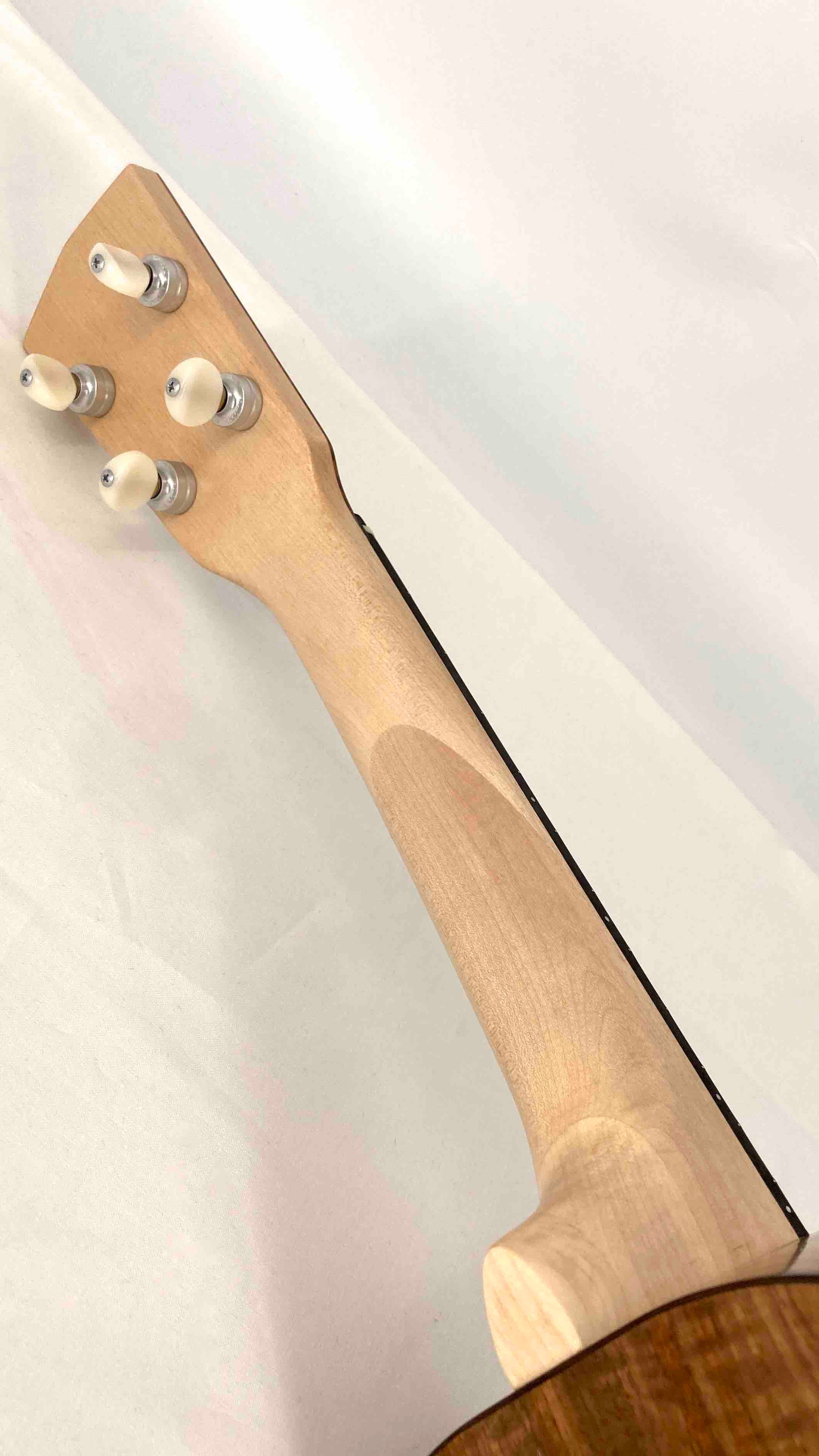 Ukulelemacher Tenor Koa