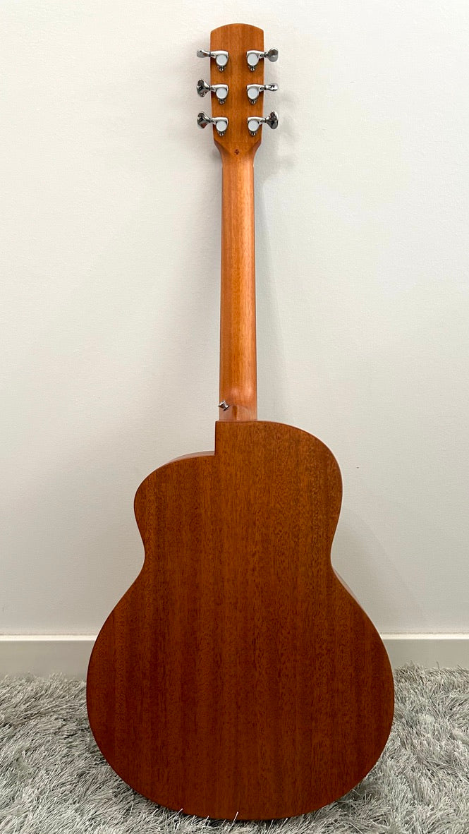 aNueNue L10 Gitarre