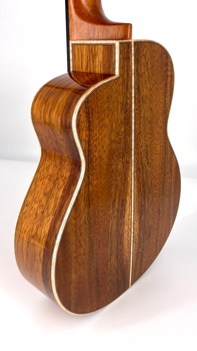 aNueNue LOUT Tenor