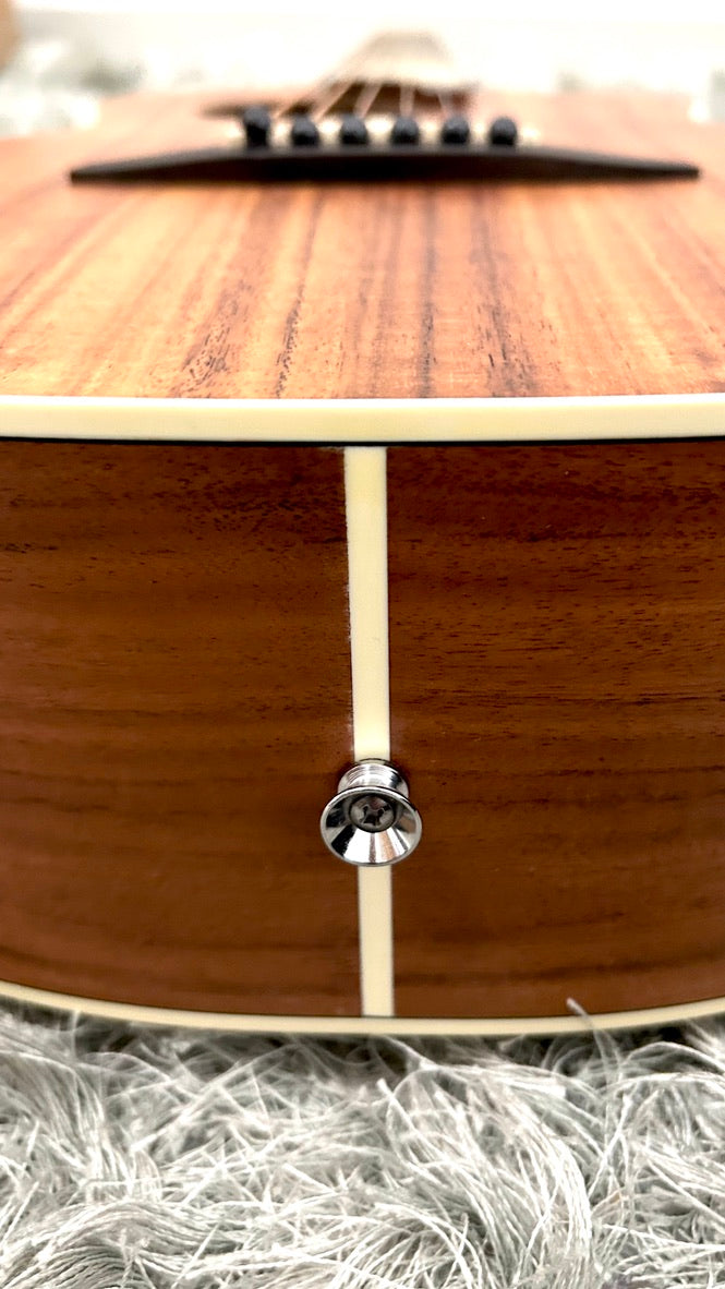 aNueNue M3 Travel Guitar