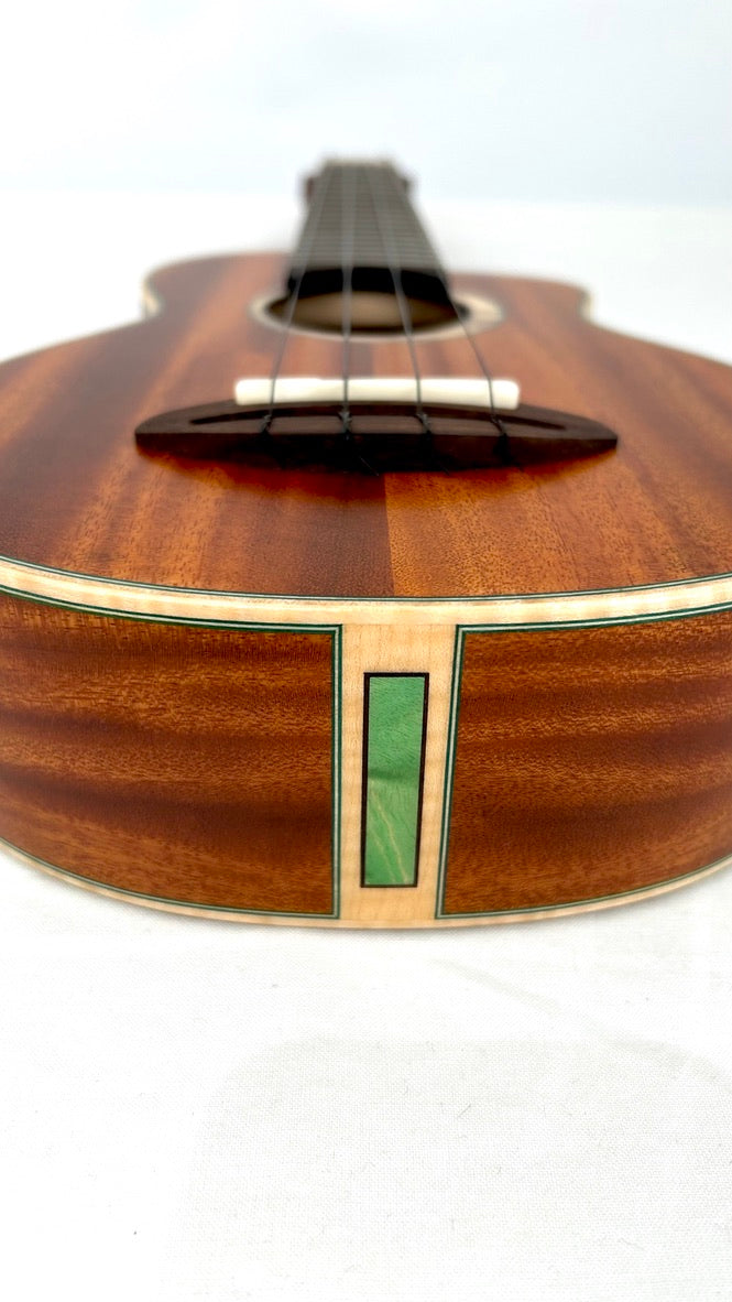 aNueNue US110 Green Bird Sopran