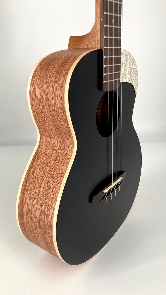 aNueNue UT-10 BB Tenor