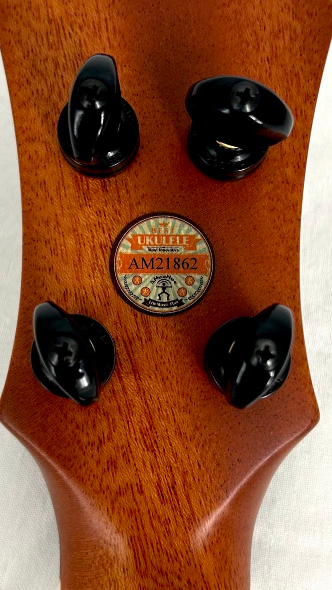 aNueNue UT110 Green Bird Tenor