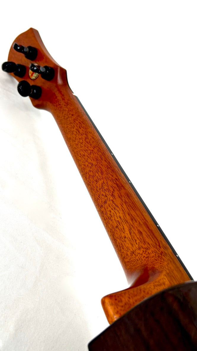 aNueNue UT200 Moonbird Tenor