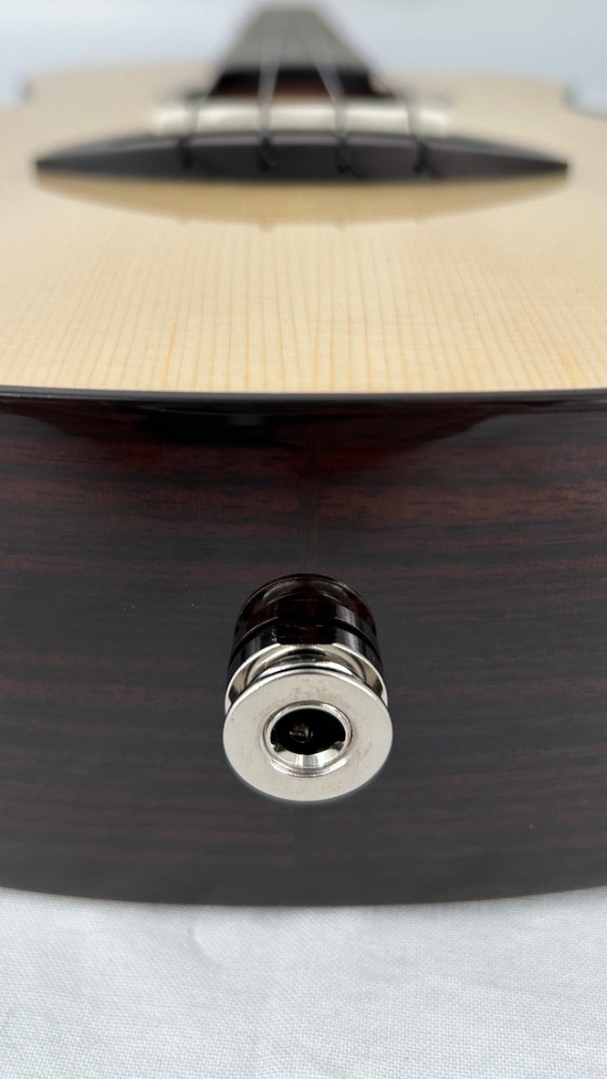 aNueNue UT200E Moonbird Tenor mit Pickup