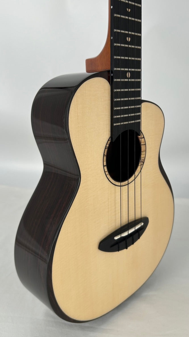 aNueNue UT200E Moonbird Tenor mit Pickup