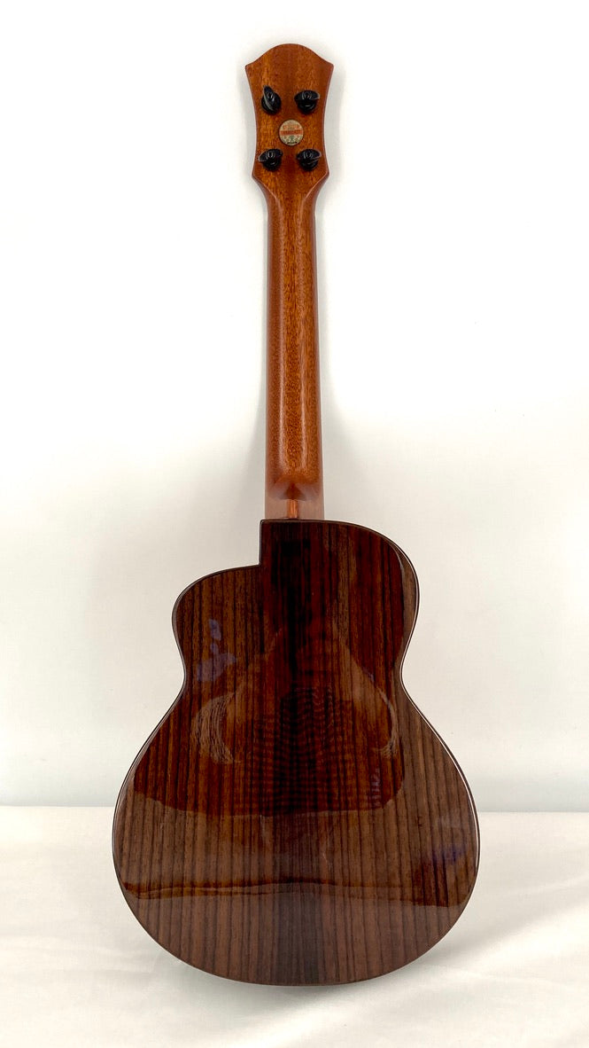 aNueNue UT214 Cedarbird Tenor