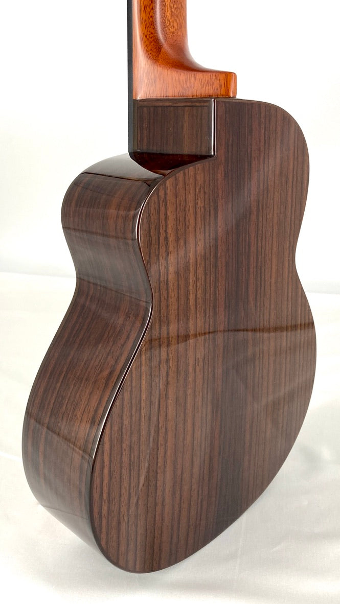 aNueNue UT214 Cedarbird Tenor