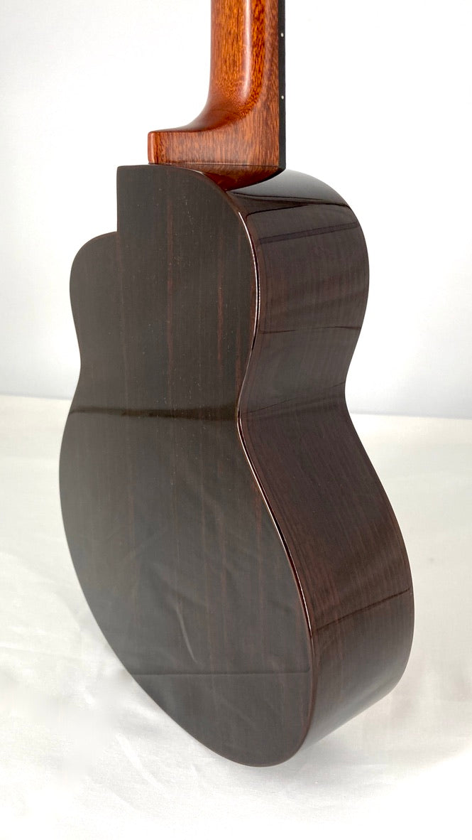 aNueNue UT214 Cedarbird Tenor