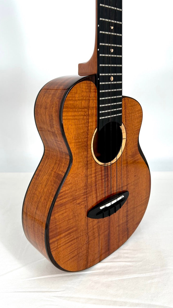 aNueNue UT3K Bird Tenor