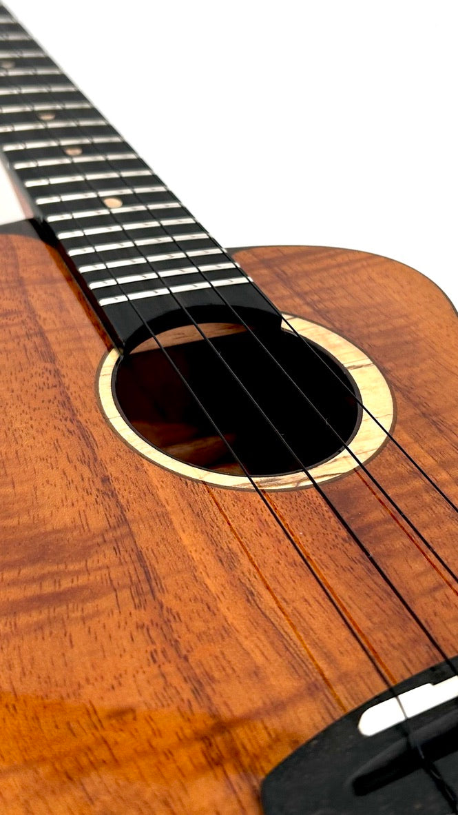 aNueNue UT3K Bird Tenor