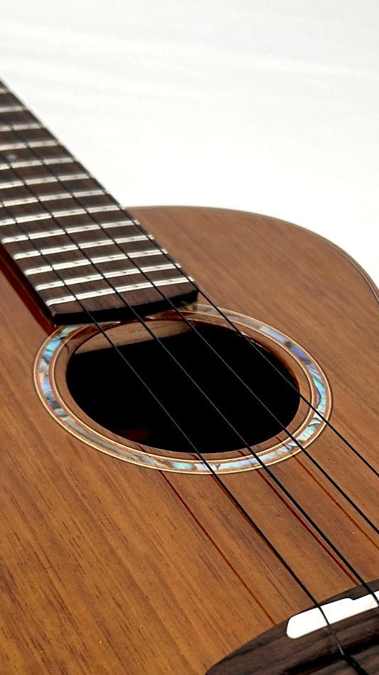 aNueNue AKK3 Tenor