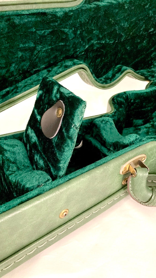 aNueNue UC110 Green Bird Concert